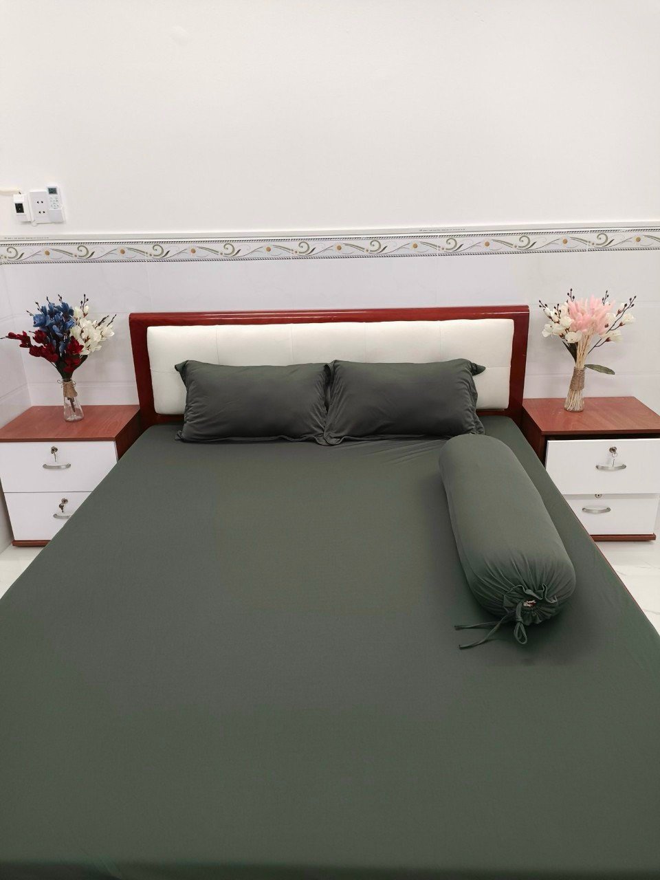 z5449905770917-a15ca1582798bb917b3a3b56adc260e9